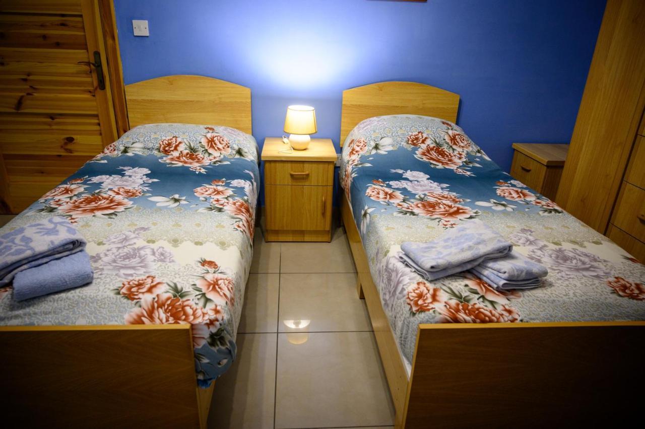 Daffodil Apartment เซนต์พอลส์เบย์ ภายนอก รูปภาพ