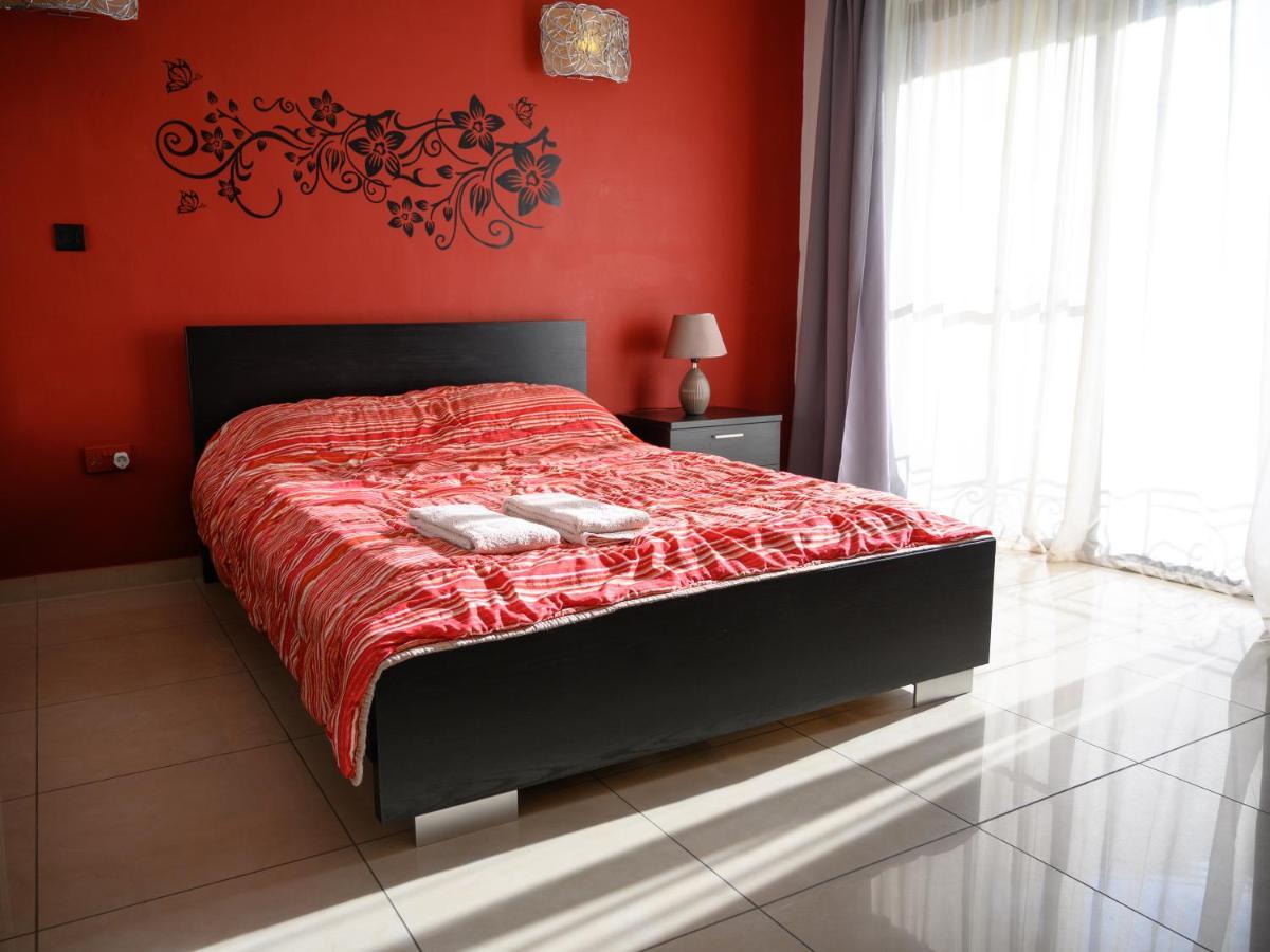 Daffodil Apartment เซนต์พอลส์เบย์ ภายนอก รูปภาพ