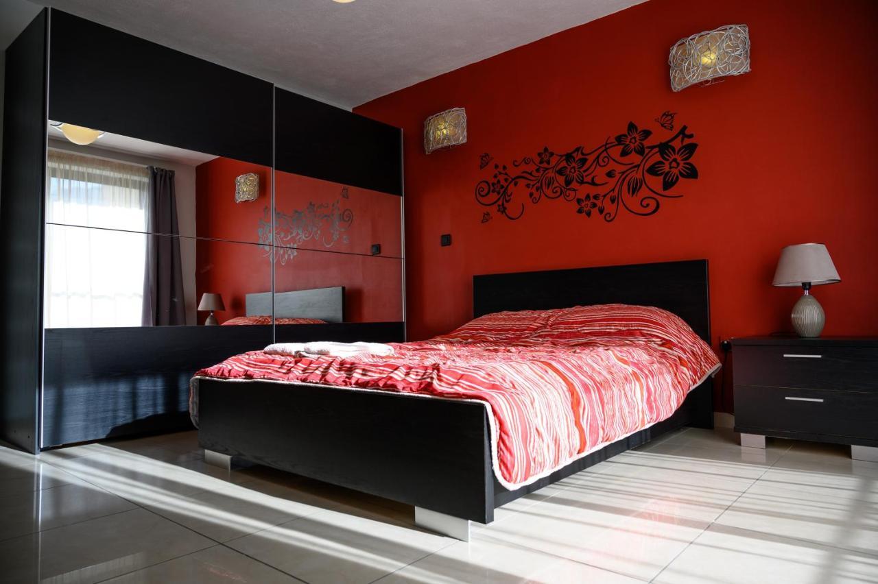 Daffodil Apartment เซนต์พอลส์เบย์ ภายนอก รูปภาพ